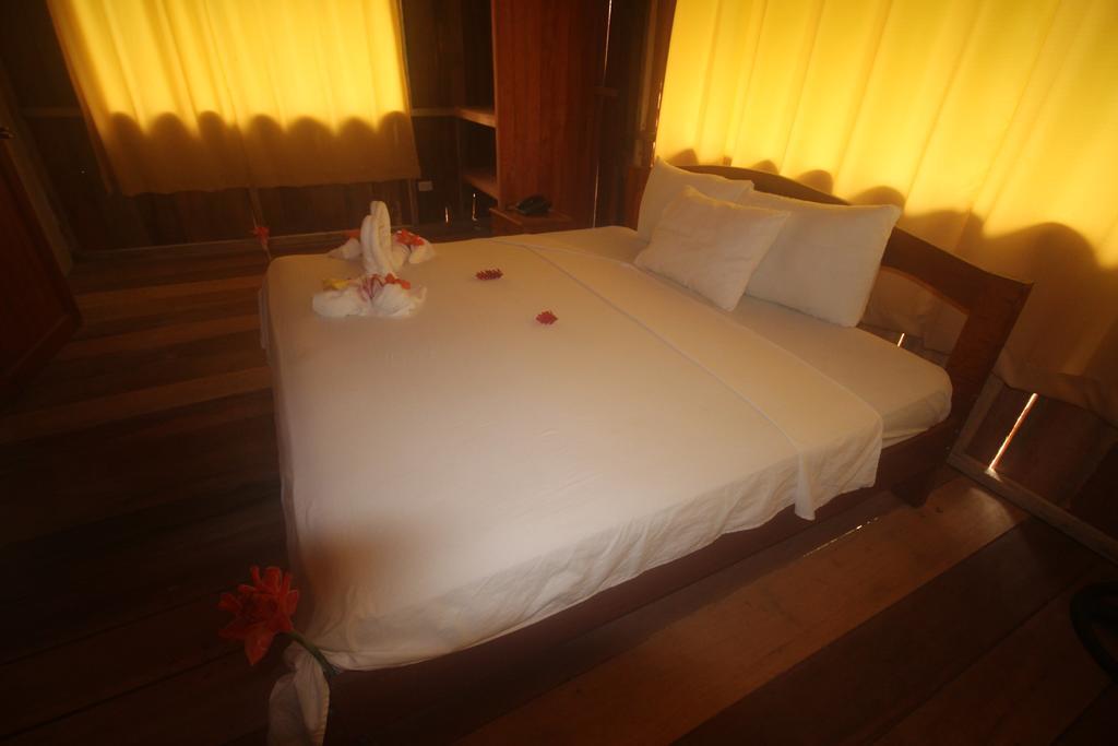 Amazon Rainforest Lodge Padre Cocha Екстериор снимка